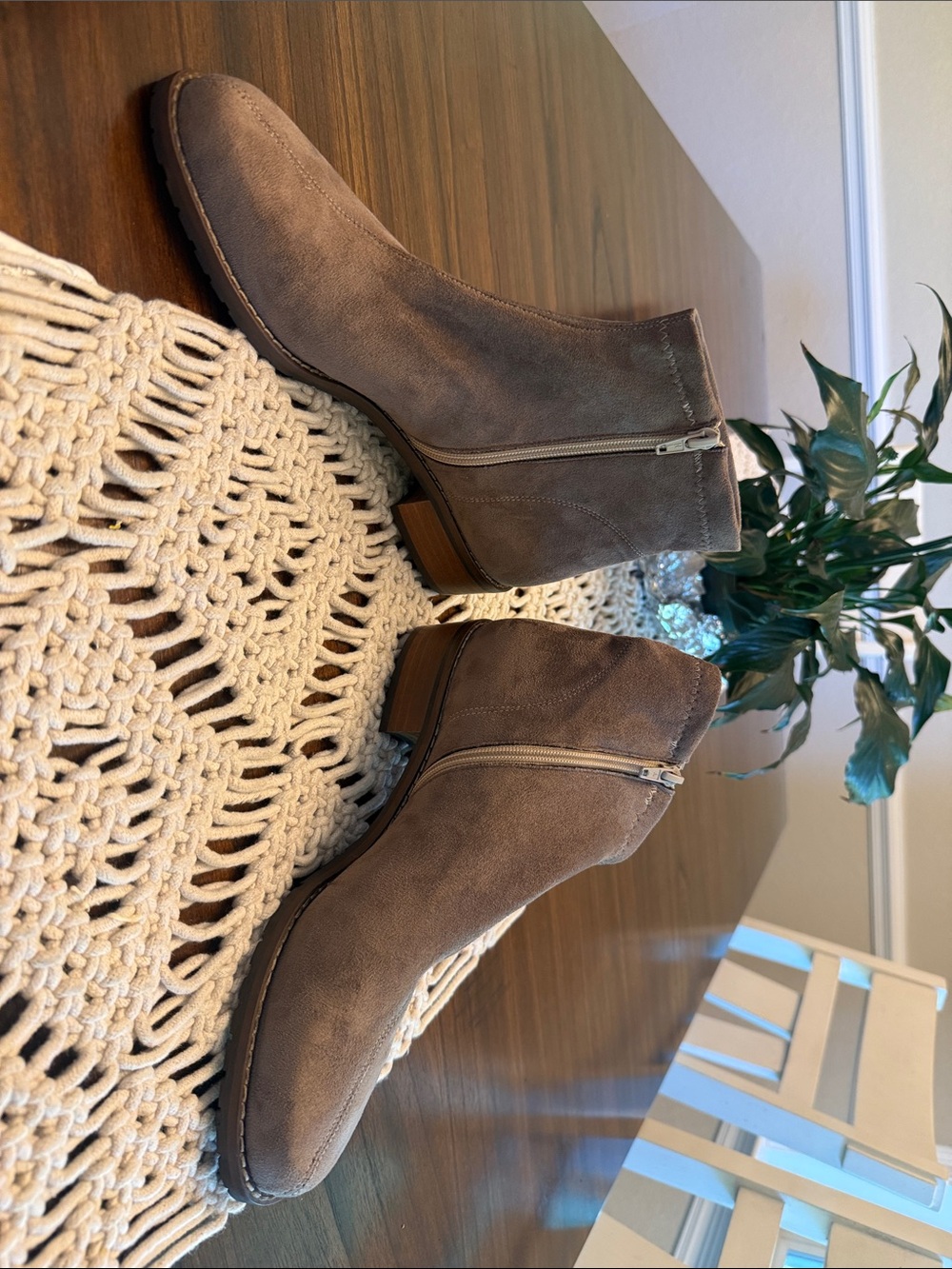 Women’s Brown Suede-Look Side-Zip Ankle Booties Ron White